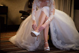 A-Line Elegant Long Sleeve Lace Bridal Gowns V-Neck Sweep Train Plus Size Wedding Dress