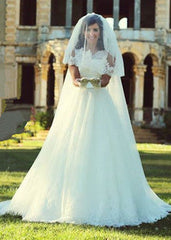 A-Line Elegant White Lace Wedding Dress Tulle Formal Sweep Train Custom Made Bridal Gowns