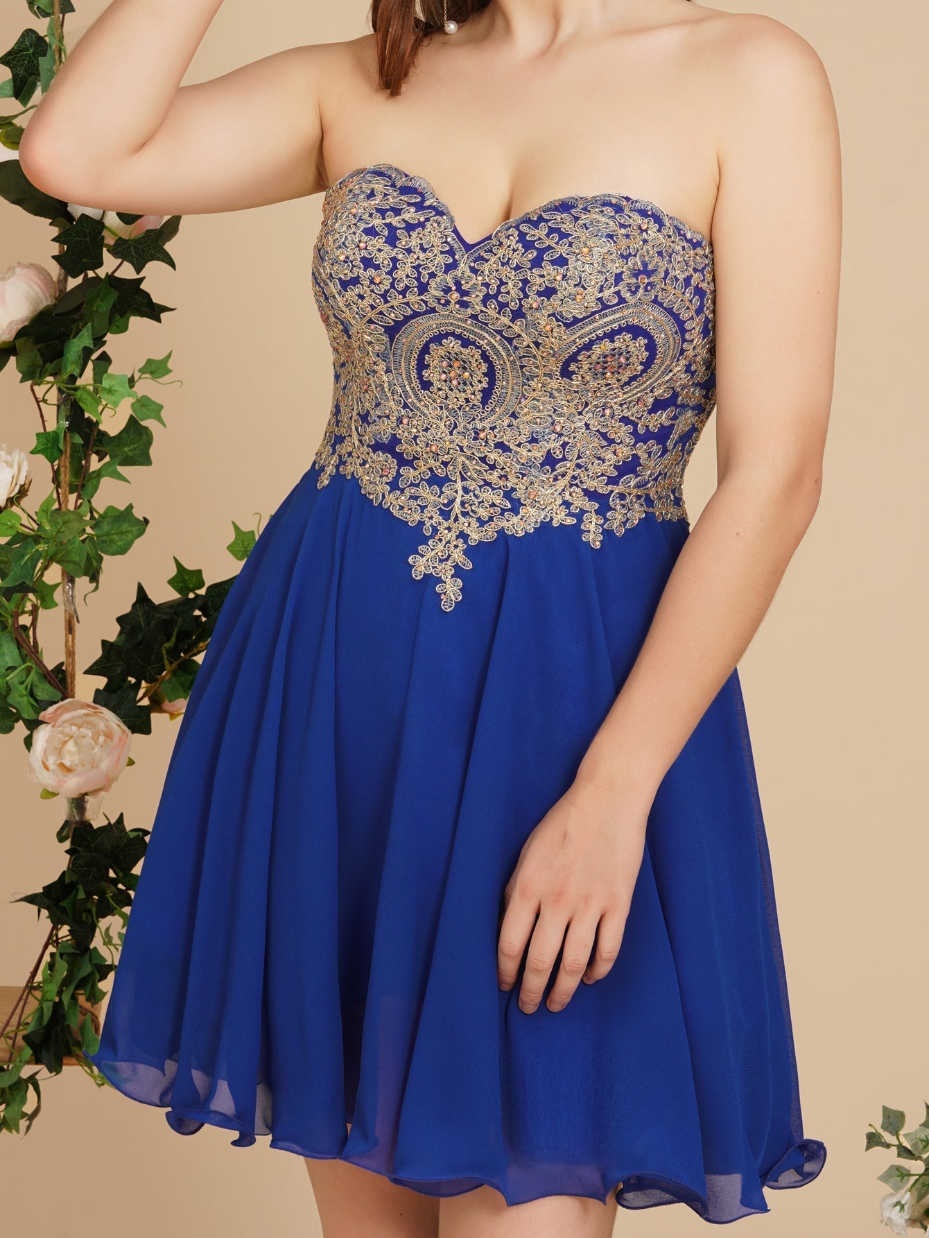 A Line Lace Appliques Sweetheart Short Formal Dress