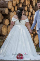 A Line Plus Size Wedding Dress Off the Shoulder Lace Up Bridal Gown
