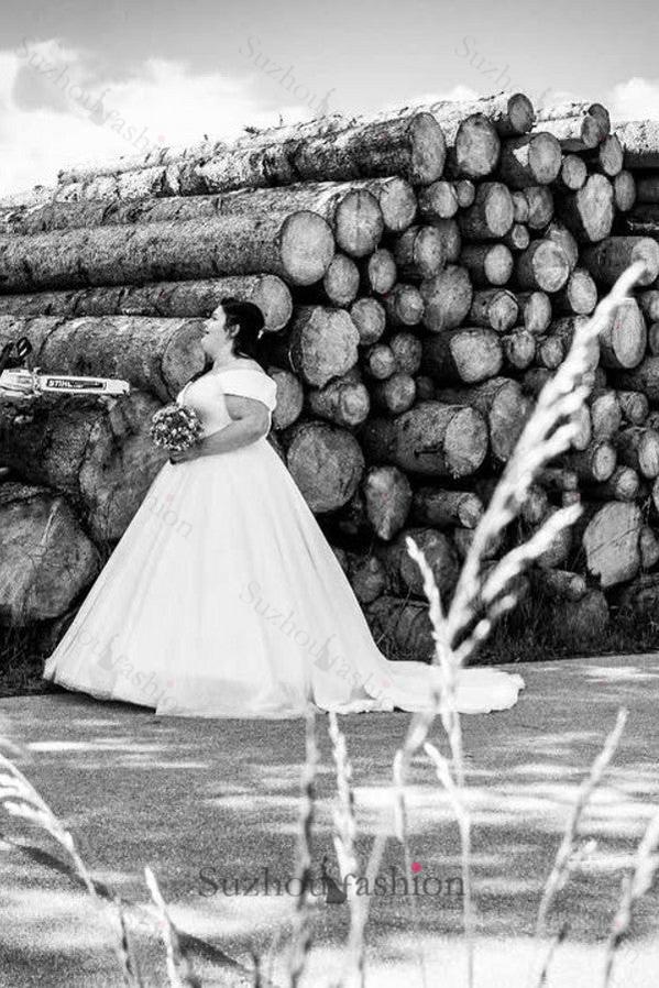 A Line Plus Size Wedding Dress Off the Shoulder Lace Up Bridal Gown
