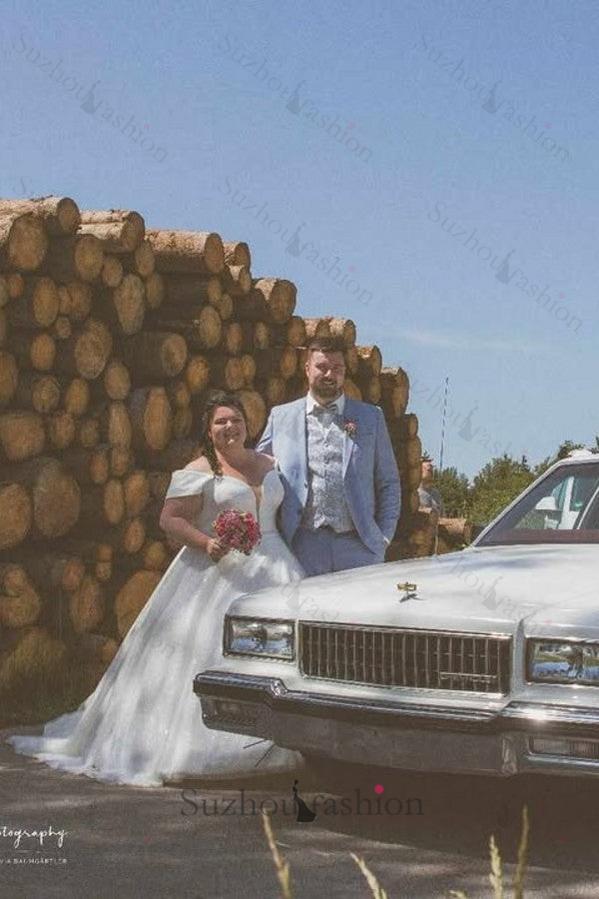 A Line Plus Size Wedding Dress Off the Shoulder Lace Up Bridal Gown