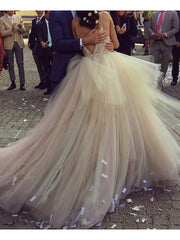 A Line Wedding Dress Spaghetti Strap Lace Tulle Sleeveless Bridal Gowns with Sweep Train