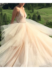 A Line Wedding Dress Spaghetti Strap Lace Tulle Sleeveless Bridal Gowns with Sweep Train