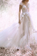 A-Line Wedding Dress V-neck Lace Tulle Cap Sleeve Bridal Gowns with Court Train