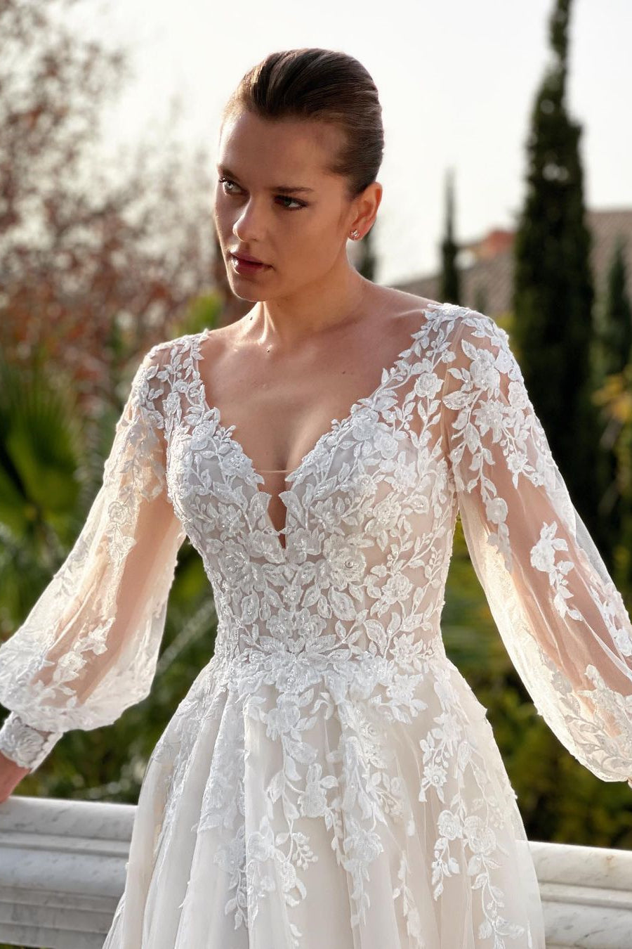 Amazing V-Neck Backless Long Sleeves Bridal Gowns With Appliques