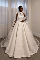 Ball Gown Halter Neck Wedding Dress White Floor Length Lace Appliques Sleeveless Bridal Gown