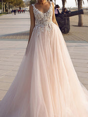 Beach A-Line Wedding Dress V-Neck Spaghetti StrapLace Tulle Sleeveless Sexy Backless Bridal Gowns with Sweep Train