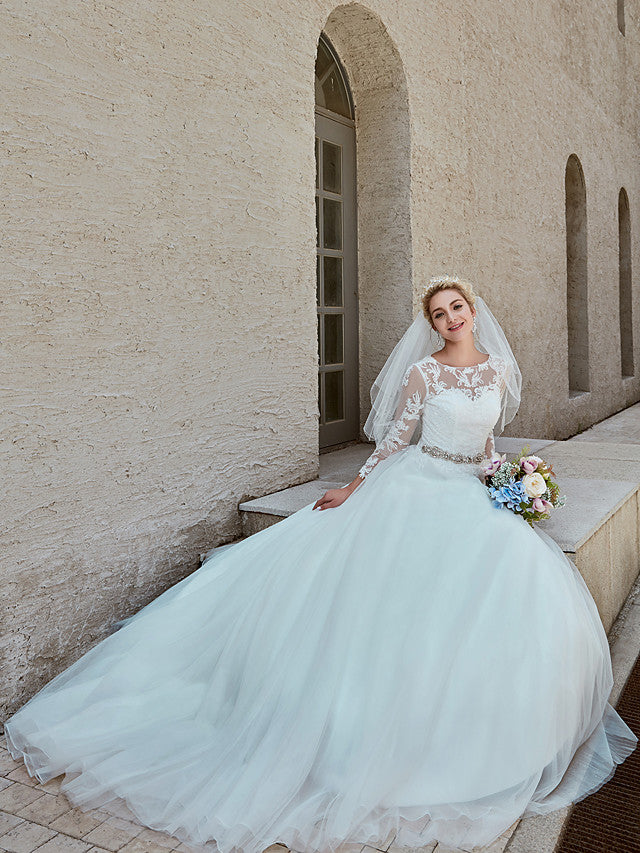 Beautiful Ball Gown Wedding Dress Bateau Lace Tulle Long Sleeves Bridal Gowns with Chapel Train