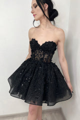 Black Homecoming Dress Ball Gown Sweetheart Tulle Short Cocktail Dress With Appliques