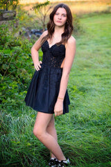 Black Homecoming Dresses A Line Backless Halter Short Cocktail Dresses with Lace