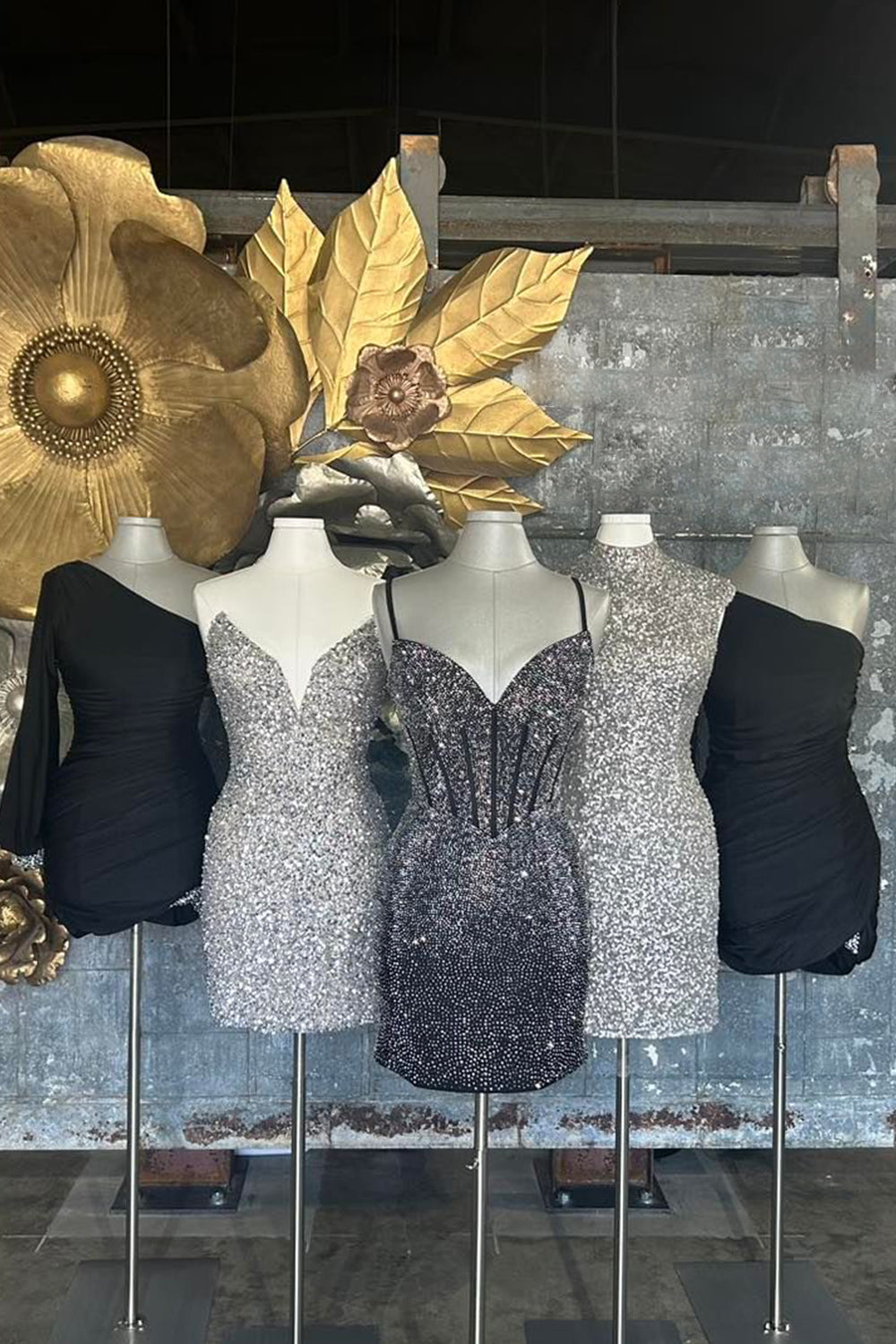 Black Homecoming Dresses Beaded Corset Lace-Up Back Tight Short Cocktail Dresses