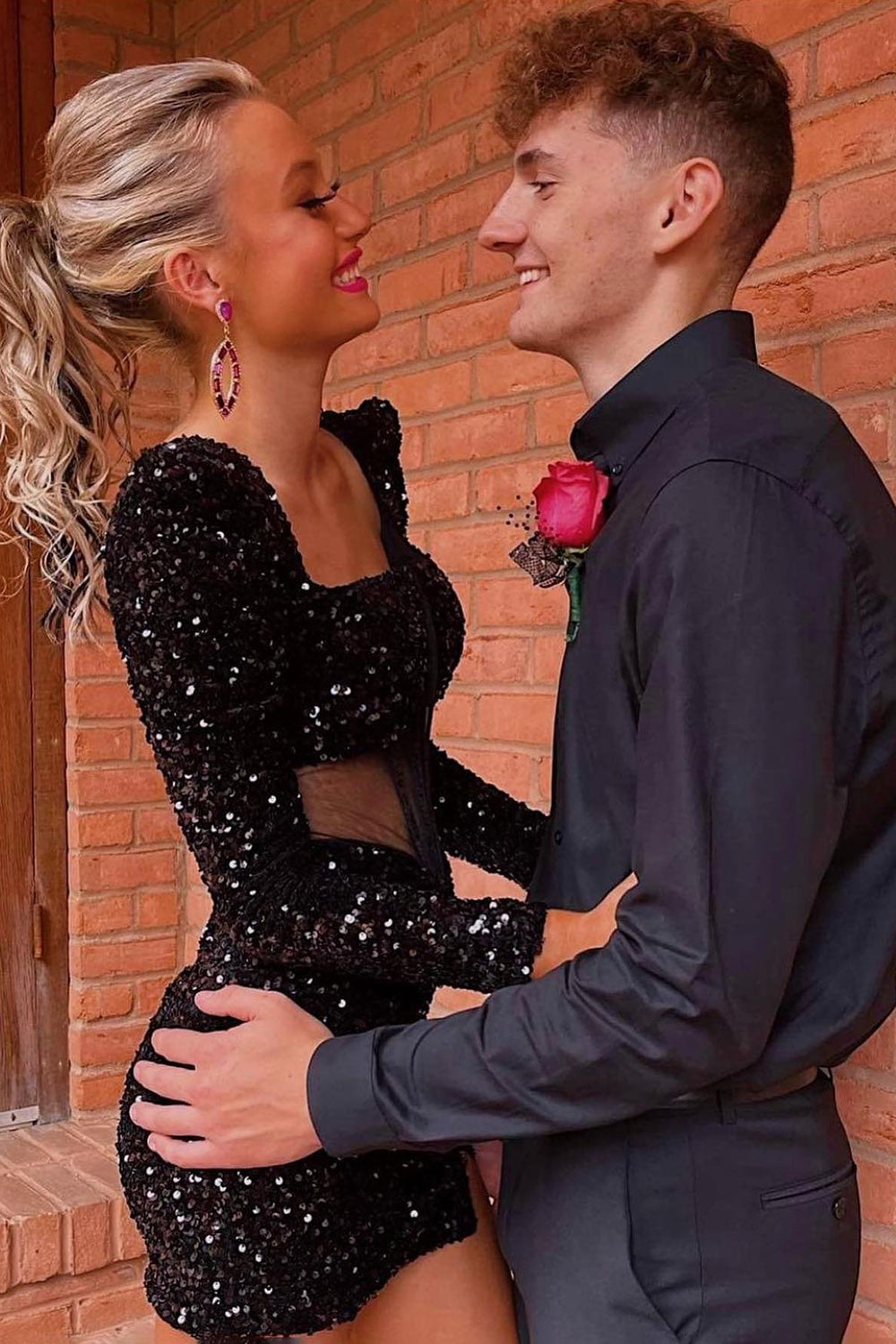 Black Homecoming Dress Corset Long Sleeves Sequin Tight Short Prom Dress Suzhoufashion Black Homecoming Dress Corset Long Sleeves Sequin Tight Short Prom Dress Suzhoufashion