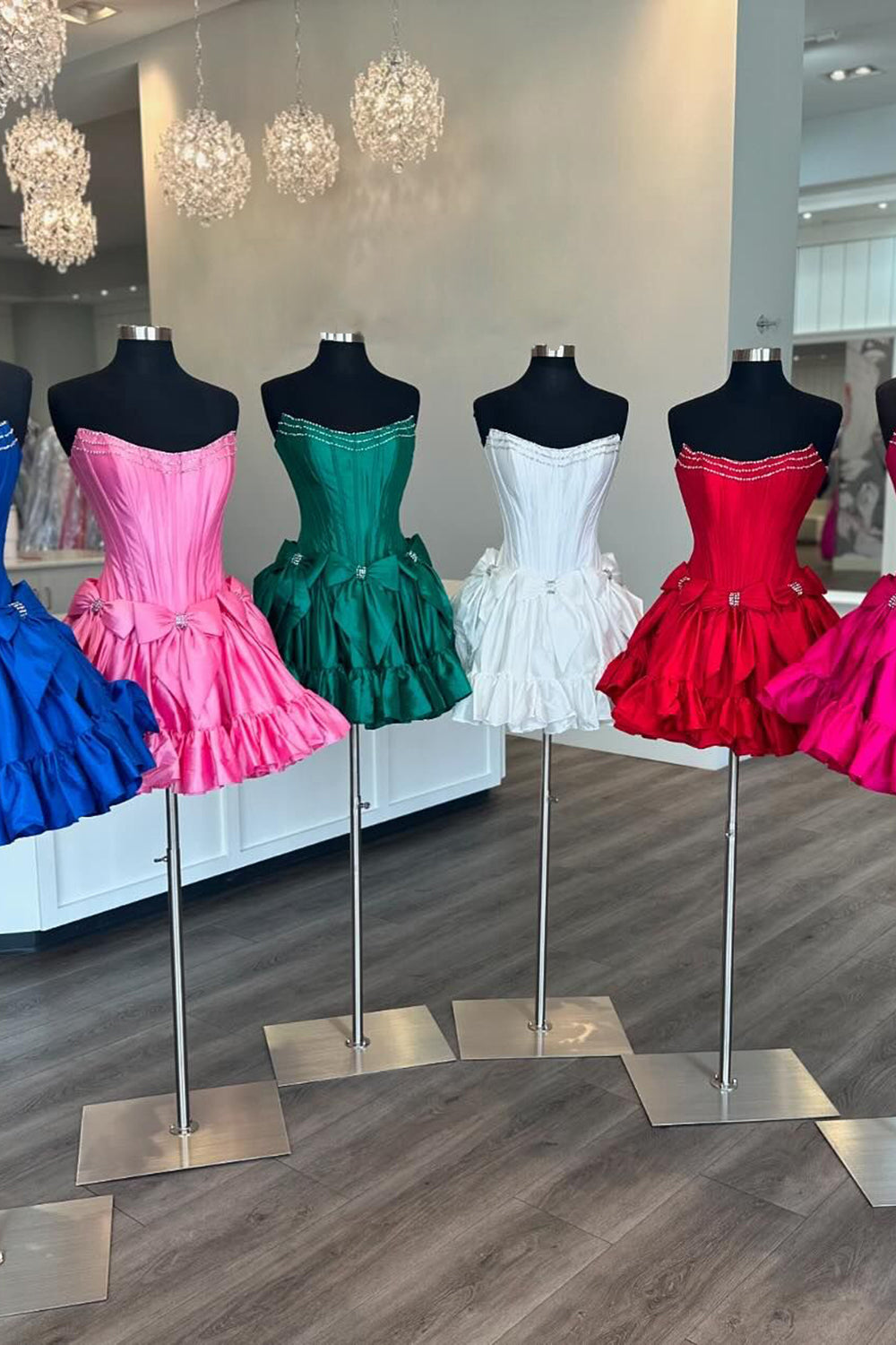 Black Homecoming Dresses Corset Strapless A Line Short Cocktail Dresses With Bows