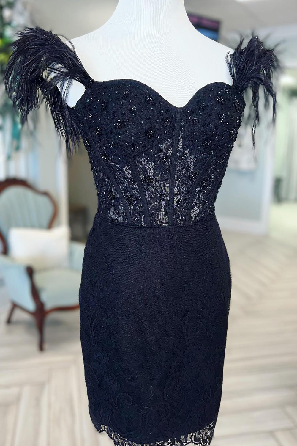 Black Homecoming Dresses Off The Shoulder Corset Tight Short Cocktail Dresses with Feathers