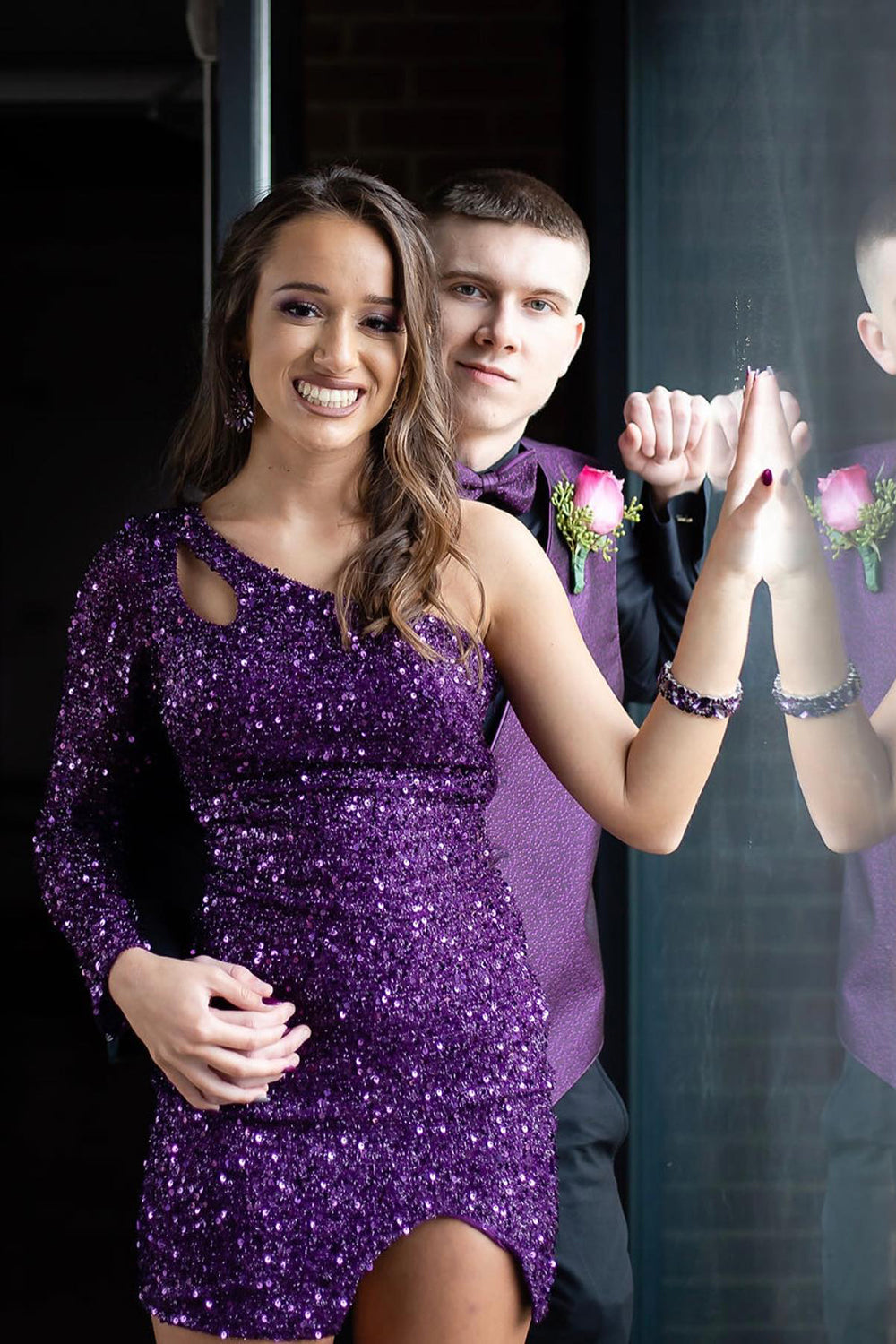 Black Homecoming Dresses Sequin One Shoulder One Sleeve Keyhole Tight Short Cocktail Dresses
