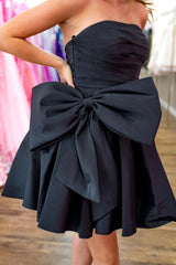 Black Homecoming Dresses Strapless A-Line Short Cocktail Dresses with Bowknot