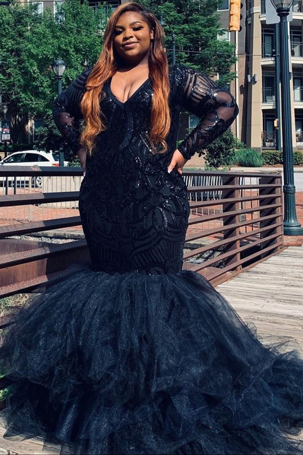 Black Long Sleeves Satin Sequins Evening Gowns Mermaid