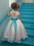 Blaue Schärpe mit kurzen Ärmeln Kristallen Festzugkleid für Mädchen Puffy Tüll Blumenmädchenkleider BA3744