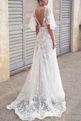 Boho A-Line V-Neck Tulle Wedding Dress Lace Appliques Bridal Gowns with Short Sleeves