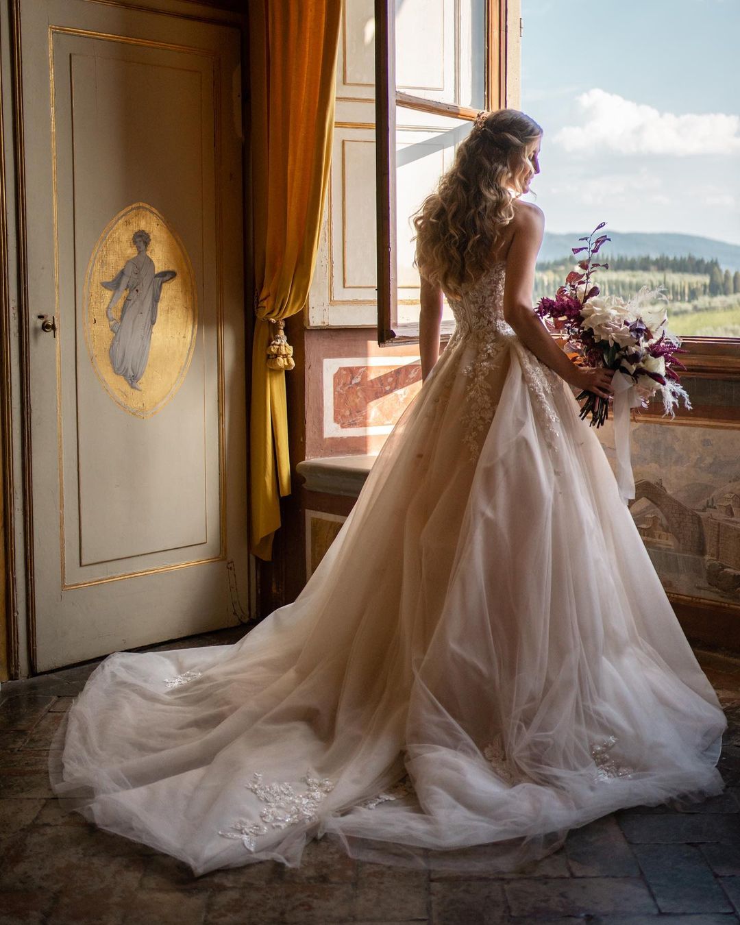 Boho Sleeveless Tulle Appliques Wedding Dresses A-Line with Lace | Suzhoufashion