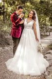 Vestido de novia estilo jardín con encaje de tul y escote en V bohemio con apliques florales