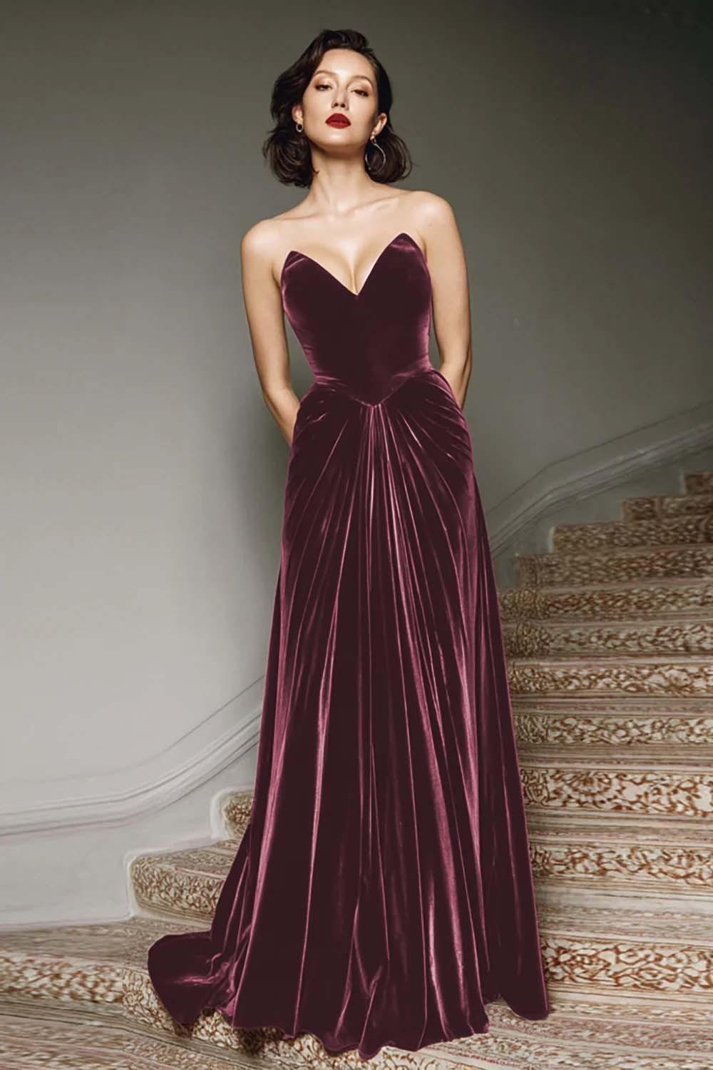 Burgundy A-Line Sweetheart Maxi Velvet Prom Dress