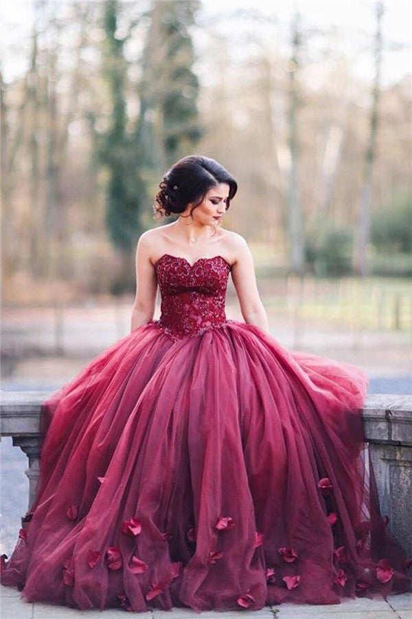 Burgundy Puffy Tulle 3D-Floral Evening Gowns Sweetheart Appliques Ball Gown Wedding Dress