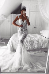 Charming Lace Mermaid Wedding Dress Long Zipper Button Back Bridal Gowns