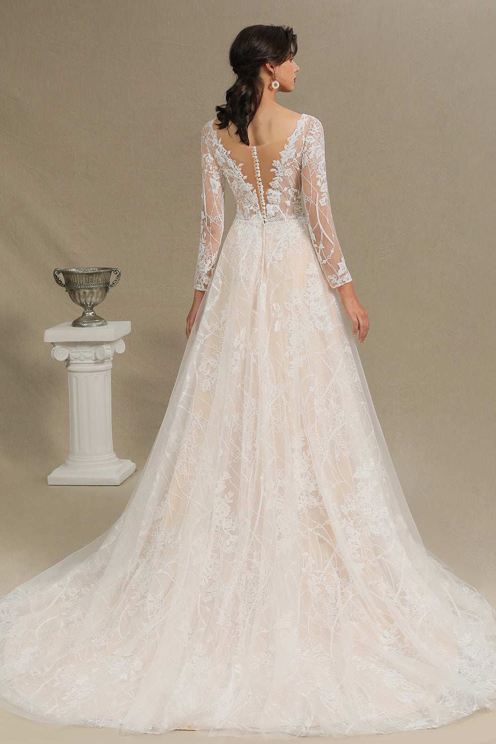 Chic A-line Tulle Lace Wedding Dress | Long Sleeves Ivory Bridal Gowns