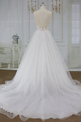 Chic Spaghetti Straps V-neck A-line Wedding Dress | White Tulle Bridal Gowns