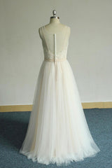 Chic Straps Sleeveless Appliques Wedding Dress | A-line Tulle White Bridal Gowns