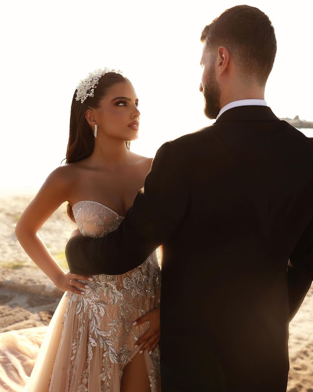 Chic Sweetheart Long Glitter Lace Beach Bridal Dress With Split