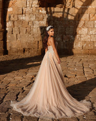 Chic Sweetheart Long Glitter Lace Beach Bridal Dress With Split