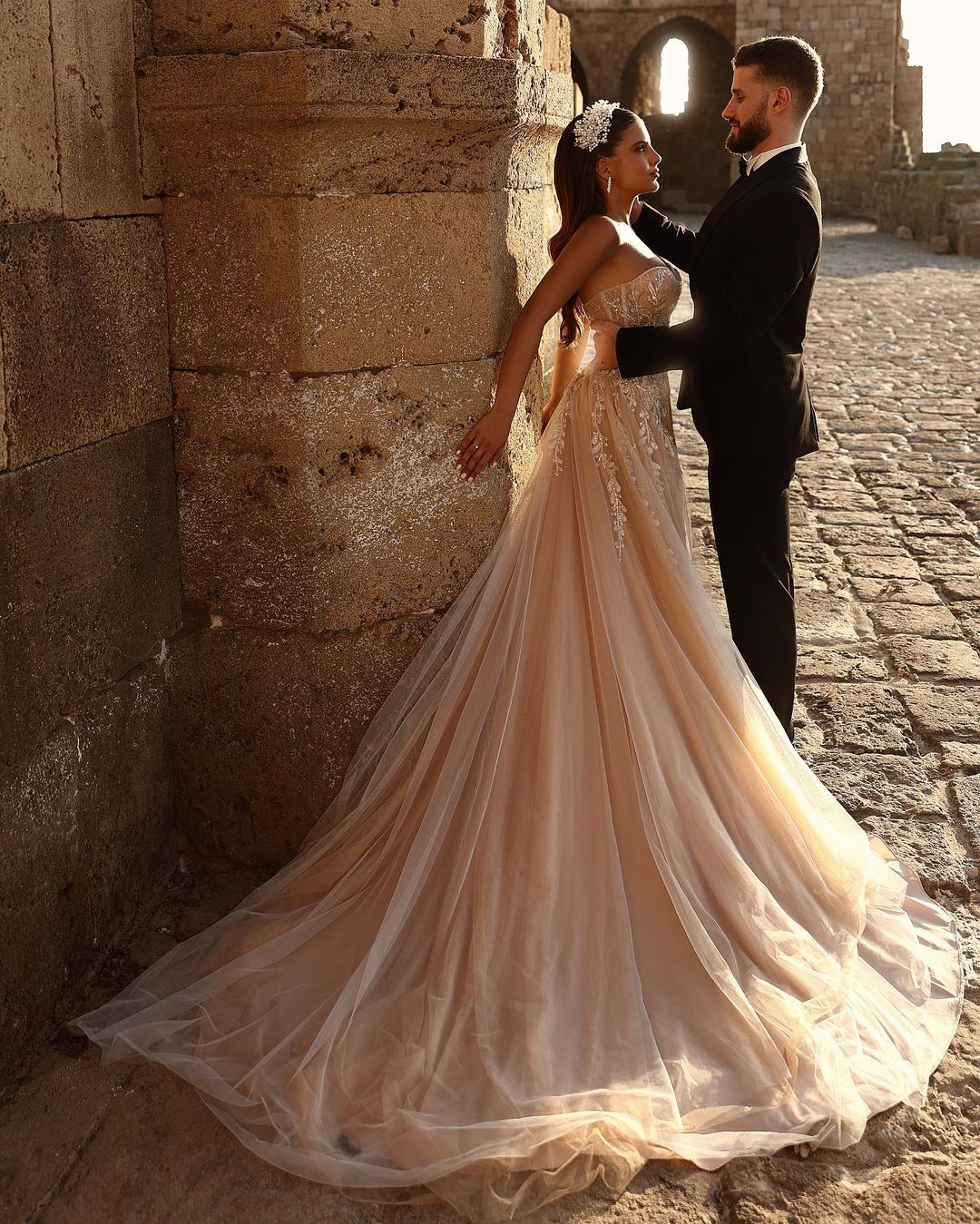 Chic Sweetheart Long Glitter Lace Beach Bridal Dress With Split