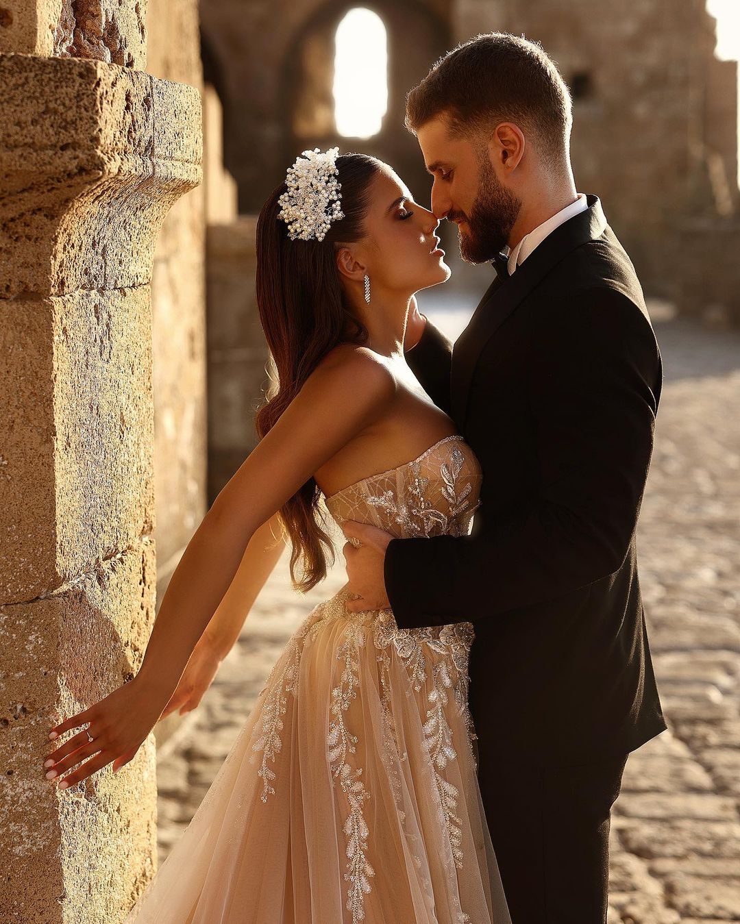 Chic Sweetheart Long Glitter Lace Beach Bridal Dress With Split