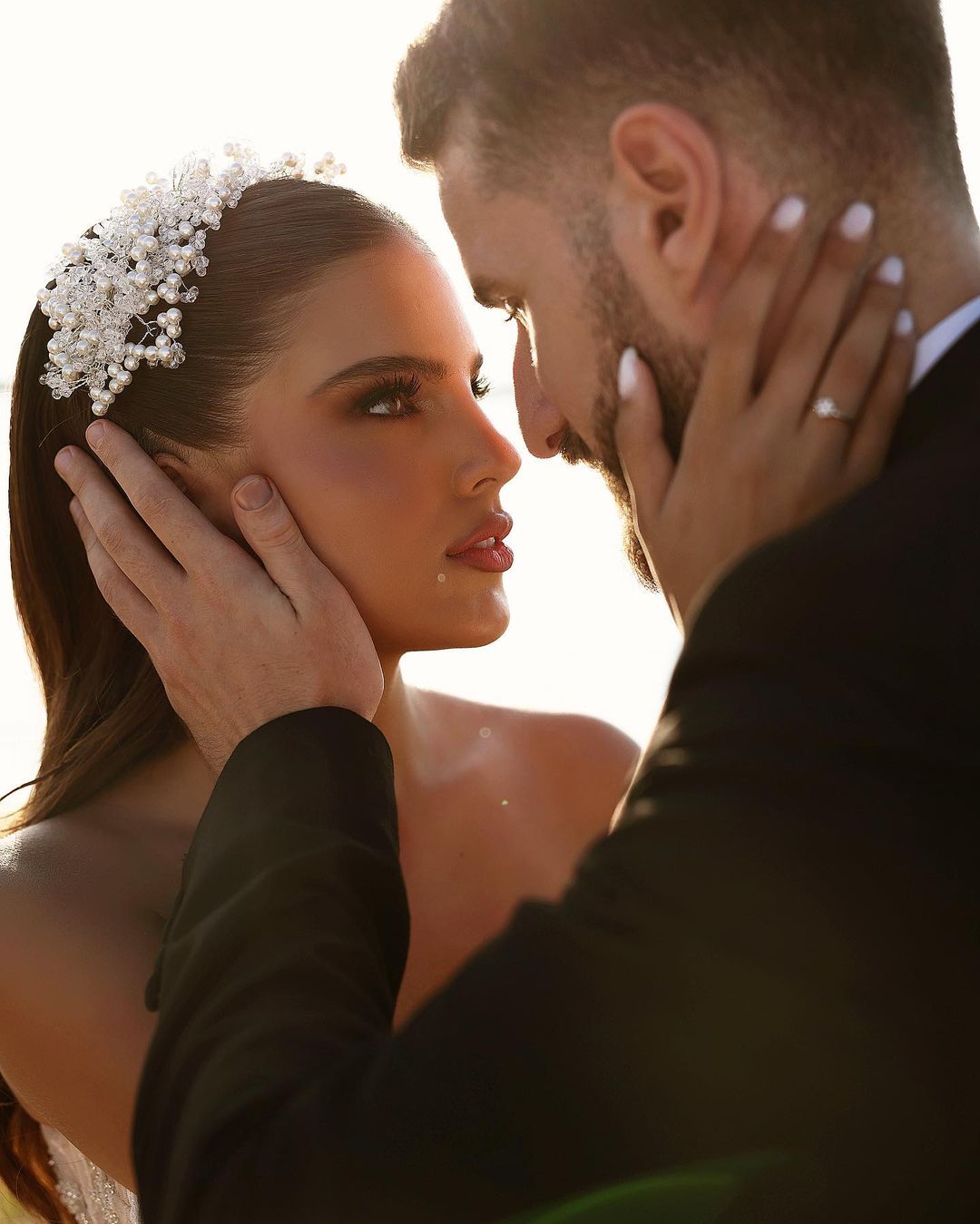 Chic Sweetheart Long Glitter Lace Beach Bridal Dress With Split