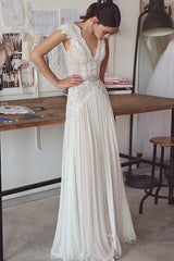 Chiffon Crystal Glamorous Lace Cap-Sleeve Lace Long Beach Wedding Dress