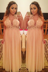 Chiffon Halter Empire Long Lace V-Neck A-Line Prom Dresses