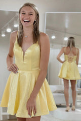 Classic A Line Spaghetti Straps Yellow Homecoming Dresses Prom Dress with Criss Cross