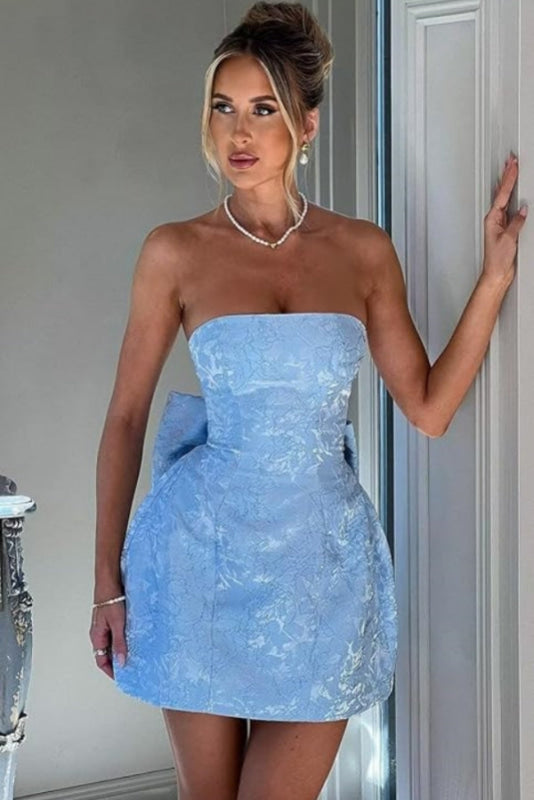Classic Sleeveless Pleats Satin Short Homecoming Dress with Bow