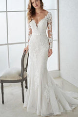 Country Mermaid Wedding Dress V-Neck Lace Tulle Long Sleeves Bridal Gowns with Sweep Train