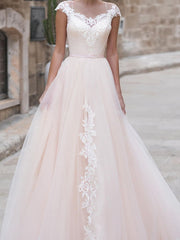 Country Plus Size A-Line Wedding Dress Jewel Lace Taffeta Chiffon Short Sleeve Bridal Gowns with Sweep Train