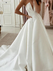 Country Plus Size A-Line Wedding Dress Strapless Satin Sleeveless Bridal Gowns with Sweep Train