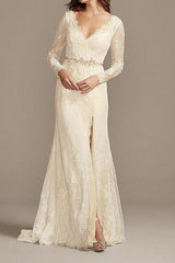 Country Plus Size A-Line Wedding Dress V-neck Lace Satin Long Sleeve Bridal Gowns