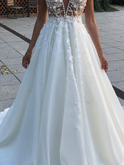 Country Plus Size A-Line Wedding Dress V-neck Spaghetti Strap Lace Sleeveless Bridal Gowns with Sweep Train