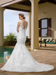 Country Plus Size Mermaid Wedding Dress Scoop Lace Regular Straps Bridal Gowns with Court Train
