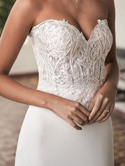 Country Plus Size Mermaid Wedding Dress Strapless Tulle Sleeveless Bridal Gowns with Sweep Train