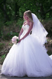 Crystal Sweetheart White Ball Gown Wedding Dresses High Quality Custom Court Train Tulle Bridal Gowns