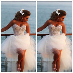 Crystal White Sweetheart Tulle Beach Wediing Dress Cute Ball Gown Latest Summer Bridal Gowns with Beadings